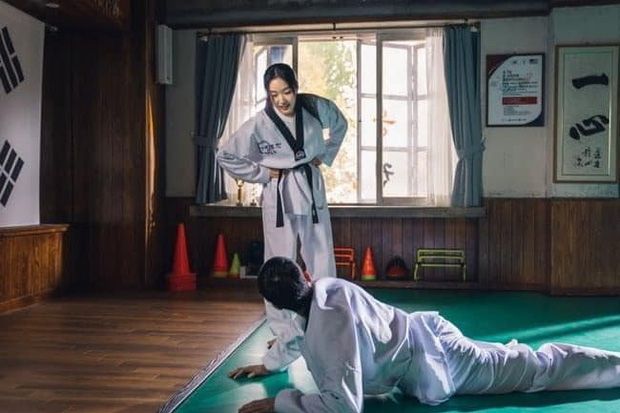 The King: Eternal Monarch Lieutenant Jung Tae-eul and Kang Shin-jae practicing Taekwondo